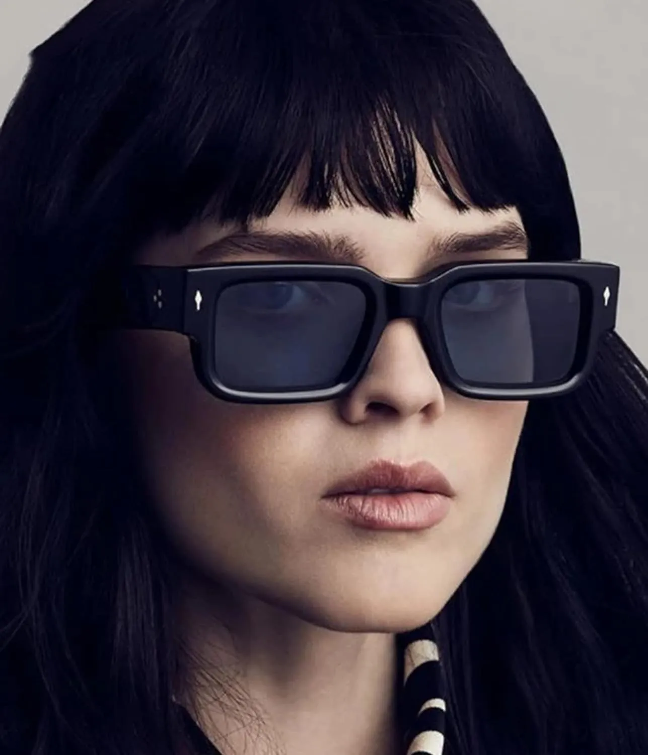 EYLRIM Square Frame Sunglasses for Women Men Trendy Chunky Rectangle Sun Glasses Black Shades UV400 Protection