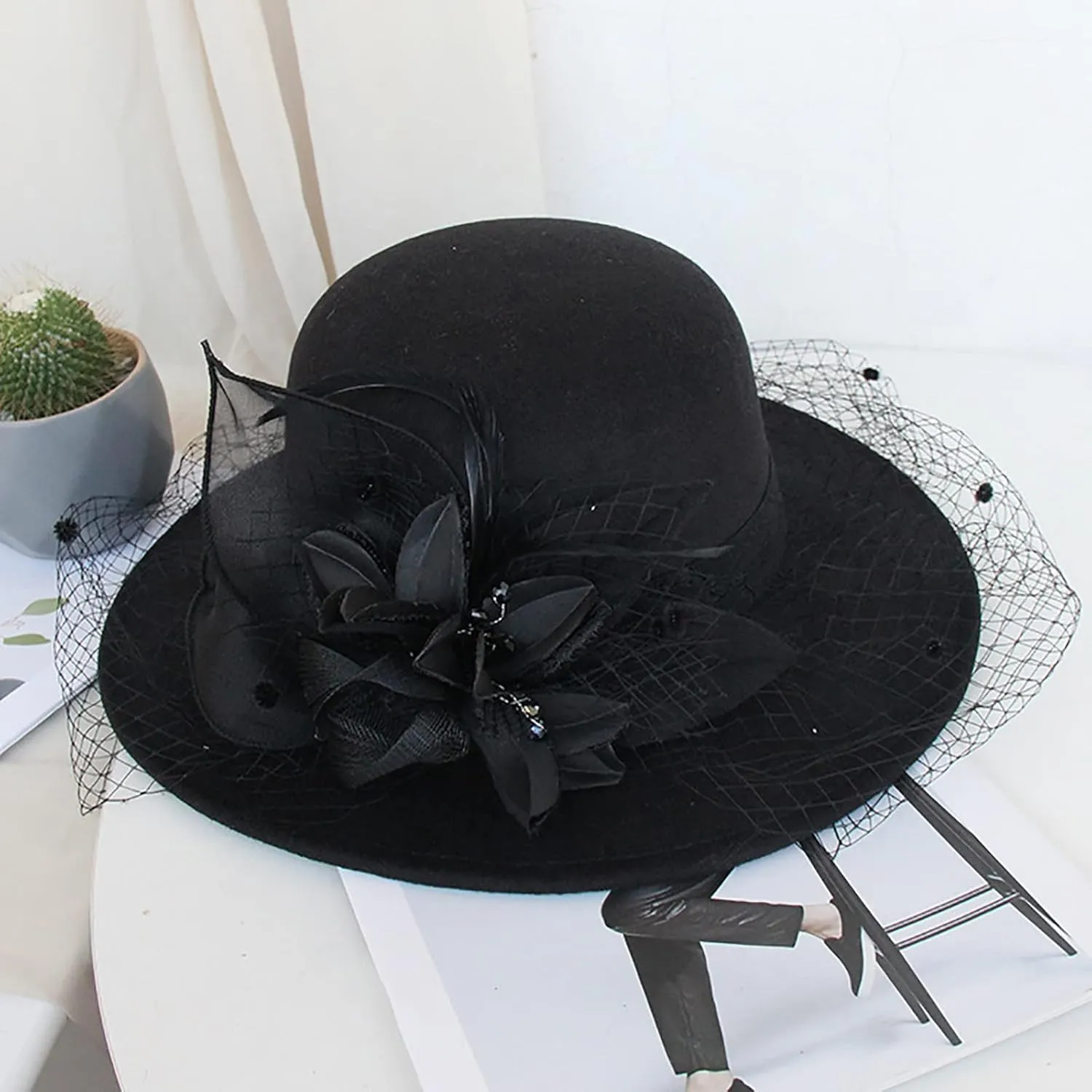 Men Women Roll-up Brim Fedora Bucket Caps Bow Cloche Hat Classic Wool Round Bowler Hats Party Costume Accessory