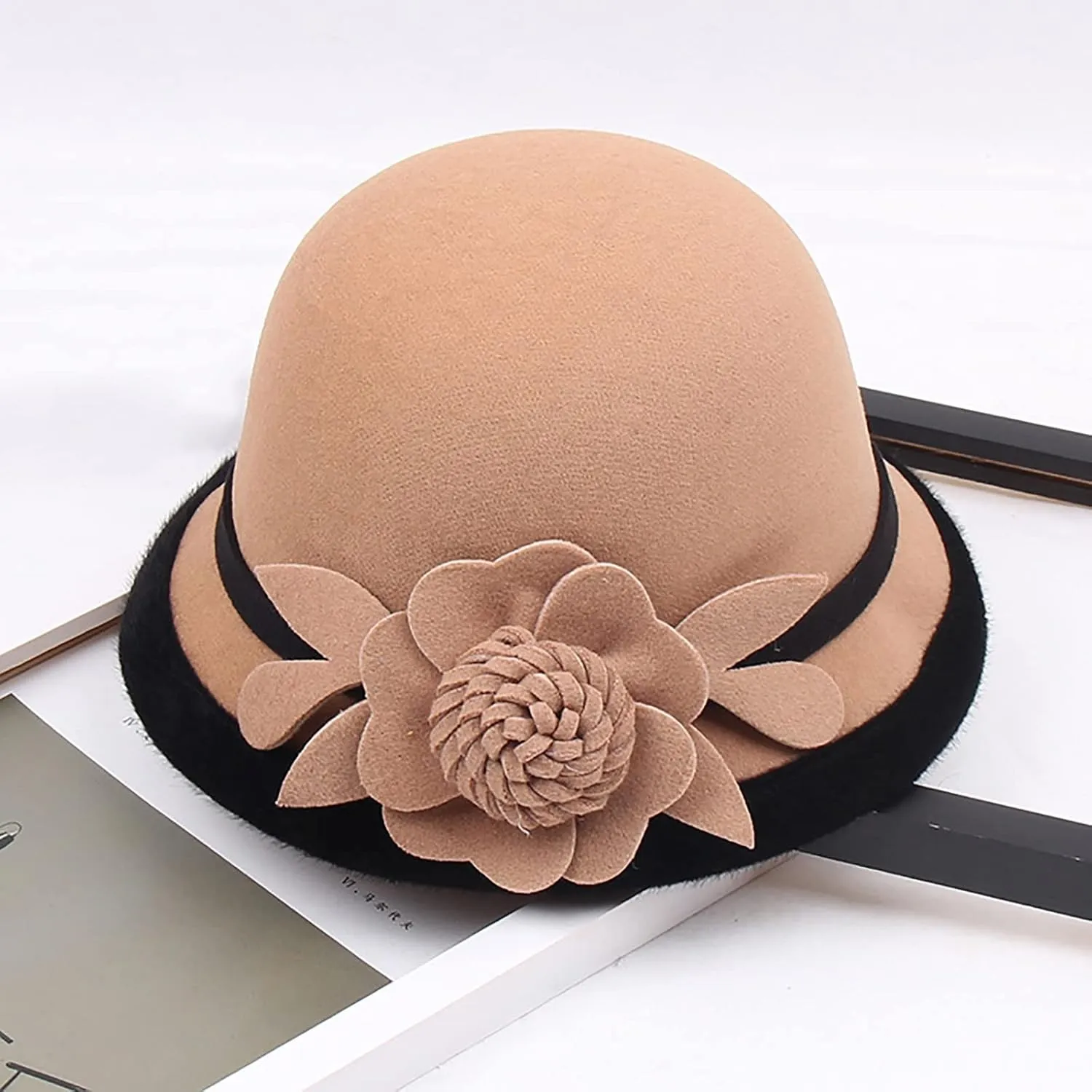 Women's 1920S Vintage Felt Cloche Hat Winter Warm Wool Fedora Bucket Hat Church Bowler Hat with Floral